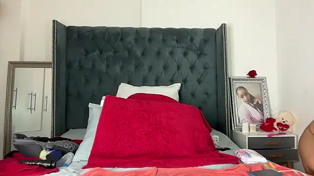 TangyYummyAss online show from 3, 1, 2025