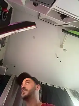 Snapshot of goncas23 chatting on 5, 10, 2025 goncas23 online show from 5, 10, 2025