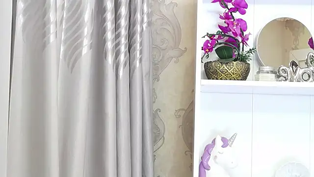 AlexisDevine online show from 16, 2, 2026