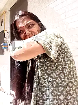 Trisha 71 online show from 12, 9, 2025