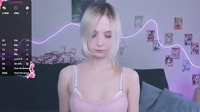 Megan--chan online show from 13, 3, 2026