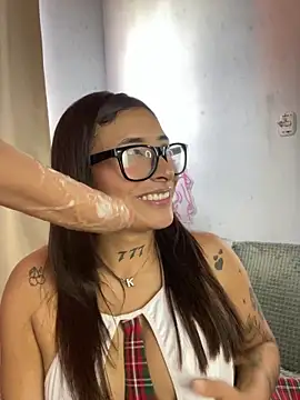 AnnieCouperr online show from 28, 11, 2025