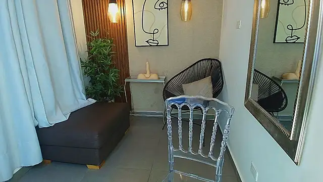 Lia Mar  online show from 9, 9, 2025