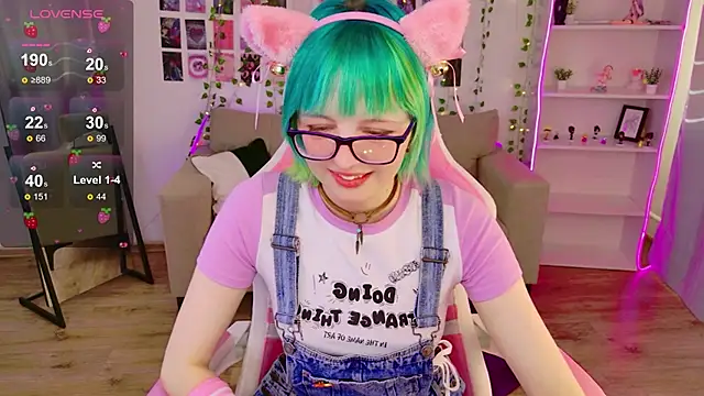 CoralineYoung online show from 13, 3, 2026