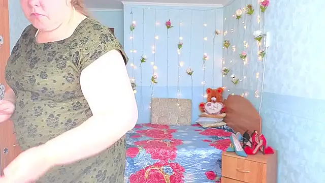 Audrey Aura online show from 15, 9, 2025