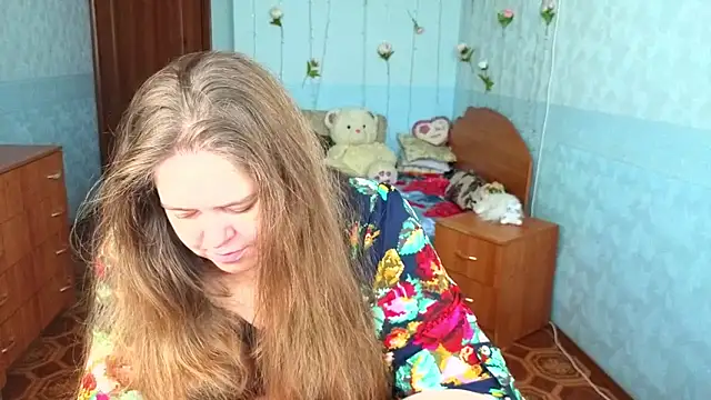 Audrey Aura online show from 3, 11, 2025