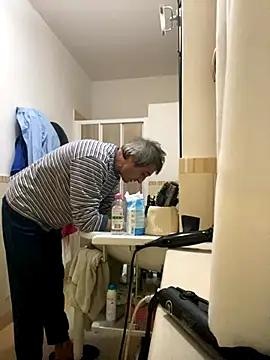 sasatimido online show from 24, 11, 2025