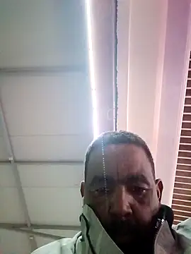 Snapshot of Bob_black chatting on 9, 3, 2026 Bob black online show from 9, 3, 2026