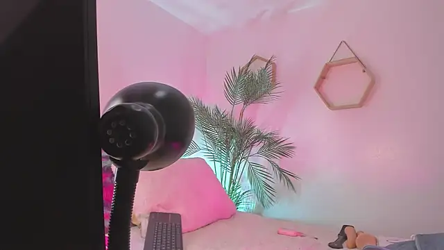 Hadid Jimenez  online show from 16, 4, 2026