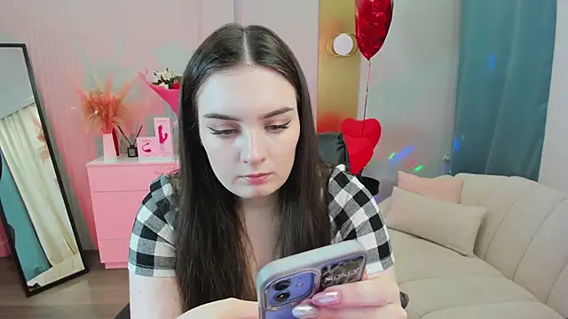  Shy Jenny  online show from 24, 4, 2026