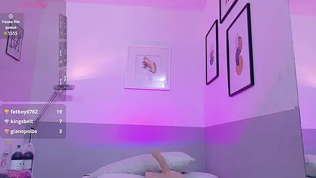 cutepetitee online show from 24, 3, 2026