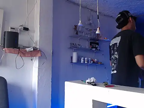 dani titan320 online show from 13, 11, 2025