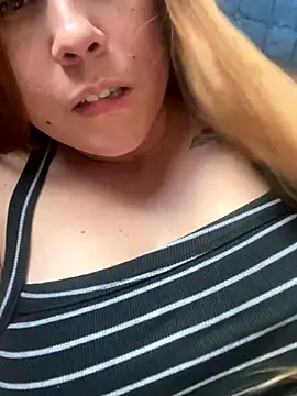 Lazinha18 online show from 23, 10, 2025