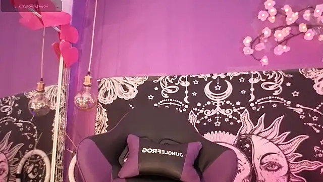 Snapshot of Gaia_Gatex chatting on 21, 2, 2026 Gaia Gatex online show from 21, 2, 2026