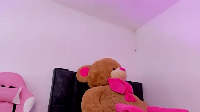 Snapshot of bellacruz3 chatting on 19, 12, 2025 bellacruz3 online show from 19, 12, 2025