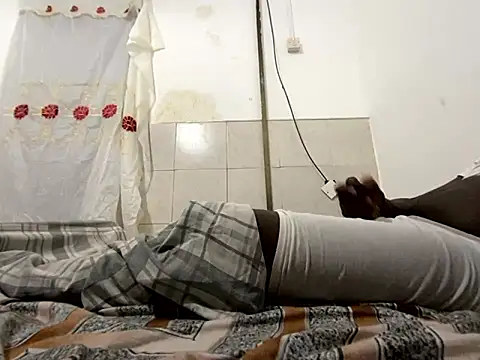 Snapshot of Atta-esi chatting on 2, 11, 2025 Atta-esi online show from 2, 11, 2025