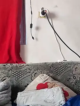 Themaskedgirl21 online show from 18, 4, 2026