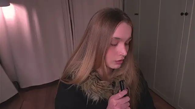 lisa schiele online show from 13, 3, 2026