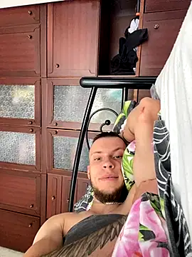 Snapshot of PUER4IK chatting on 14, 9, 2025 PUER4IK online show from 14, 9, 2025