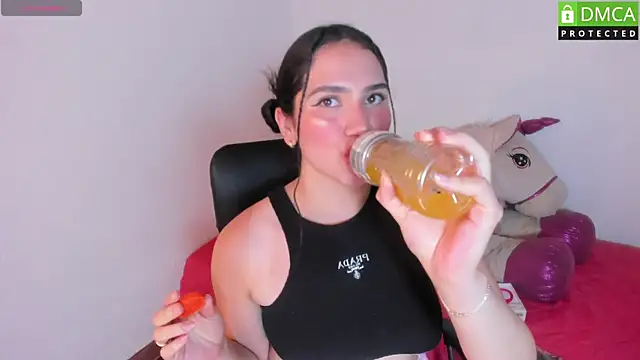 Snapshot of alison_es chatting on 13, 11, 2025 alison es online show from 13, 11, 2025