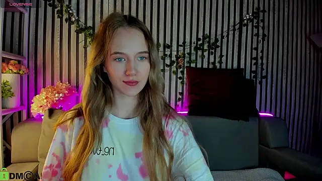 Casey Sweeet online show from 18, 2, 2026