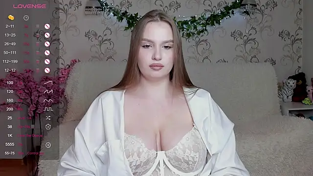 Snapshot of MichelleMiler chatting on 10, 1, 2026 MichelleMiler online show from 10, 1, 2026