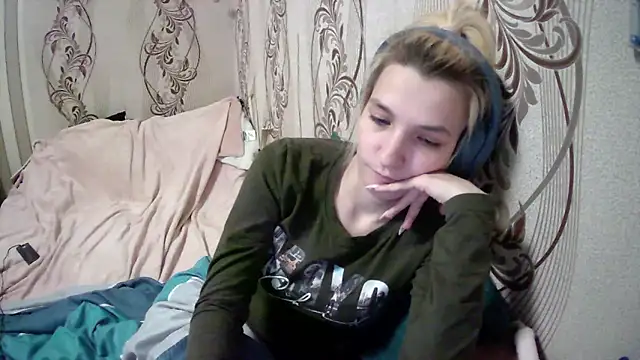 Snapshot of AlissaClark chatting on 30, 4, 2026 AlissaClark online show from 30, 4, 2026