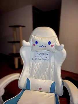 Snapshot of isabela_l chatting on 18, 10, 2025 isabela l online show from 18, 10, 2025