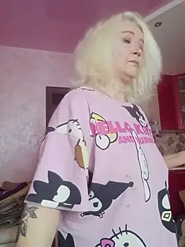 SquirtMilf00 online show from 26, 11, 2025