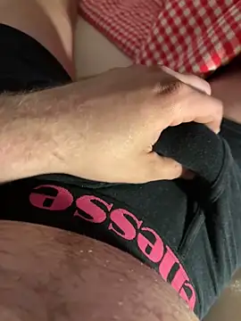 Snapshot of mrwit chatting on 25, 3, 2026 mrwit online show from 25, 3, 2026