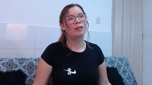 Snapshot of zoewhite2 chatting on 15, 9, 2025 zoewhite2 online show from 15, 9, 2025