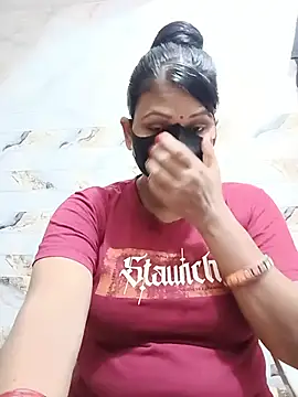 Snapshot of varnika chatting on 10, 7, 2026 varnika online show from 10, 7, 2026