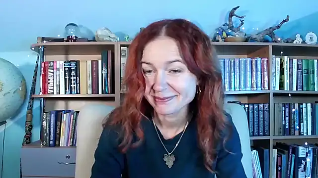 Foxilady357 online show from 16, 12, 2025