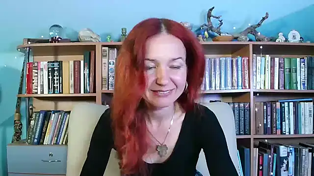 Snapshot of Foxilady357 chatting on 25, 4, 2026 Foxilady357 online show from 25, 4, 2026