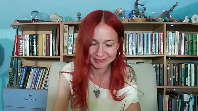 Snapshot of Foxilady357 chatting on 7, 6, 2026 Foxilady357 online show from 7, 6, 2026