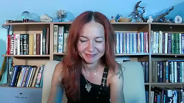 Snapshot of Foxilady357 chatting on 7, 8, 2026 Foxilady357 online show from 7, 8, 2026