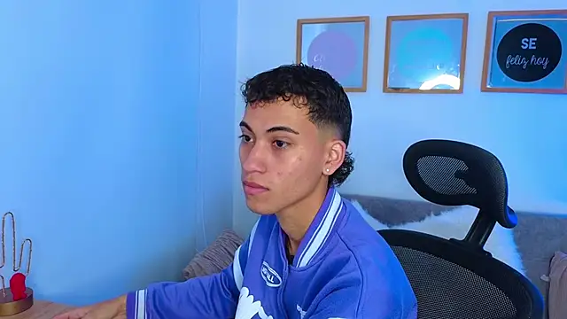 yulian vasquez online show from 12, 9, 2025