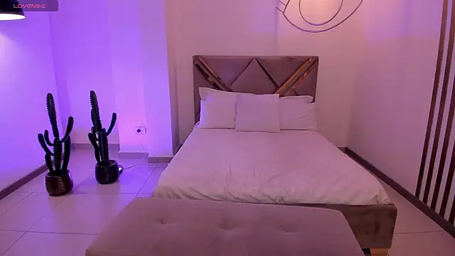 AmbarJames  online show from 12, 1, 2026