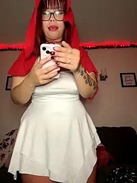 Snapshot of moan4mona chatting on 26, 10, 2025 moan4mona online show from 26, 10, 2025