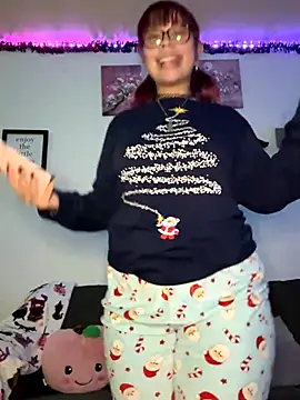 Snapshot of moan4mona chatting on 6, 11, 2025 moan4mona online show from 6, 11, 2025