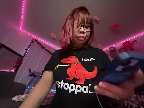 Snapshot of moan4mona chatting on 8, 3, 2026 moan4mona online show from 8, 3, 2026