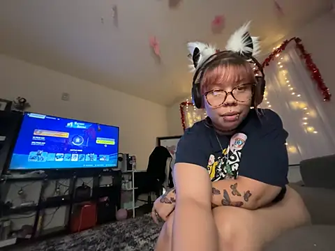 Snapshot of moan4mona chatting on 22, 3, 2026 moan4mona online show from 22, 3, 2026