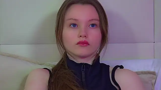 Snapshot of KeiraAsti chatting on 28, 4, 2026 KeiraAsti online show from 28, 4, 2026