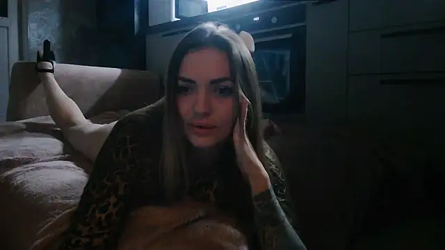 Snapshot of MoonChristie chatting on 26, 9, 2025 MoonChristie online show from 26, 9, 2025