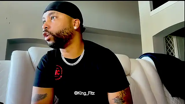 Snapshot of KING_FITZ chatting on 25, 4, 2026 KING FITZ online show from 25, 4, 2026