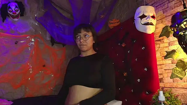 Snapshot of Victoria_Thompson1 chatting on 25, 10, 2025 Victoria Thompson1 online show from 25, 10, 2025