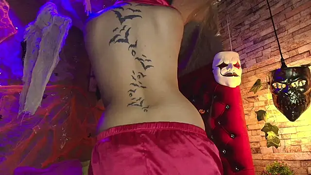 Snapshot of Victoria_Thompson1 chatting on 2, 11, 2025 Victoria Thompson1 online show from 2, 11, 2025