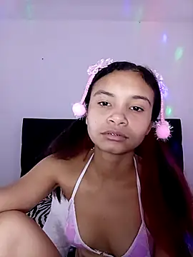 Snapshot of liz7skinny chatting on 21, 4, 2026 liz7skinny online show from 21, 4, 2026