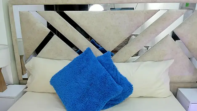 ximena vasquez8 online show from 9, 1, 2026