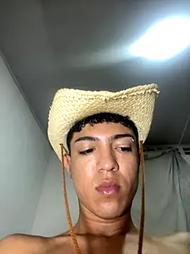 Snapshot of Hotboy00o chatting on 13, 10, 2025 Hotboy00o online show from 13, 10, 2025